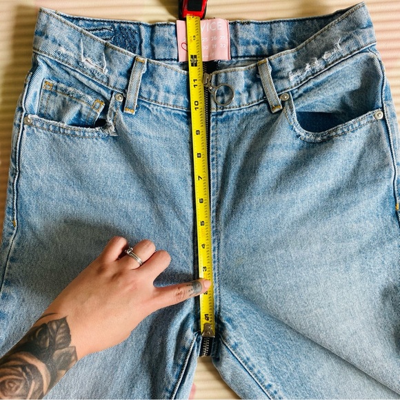 ❌SOLD❌ Revice all the way around zipper denim - Picture 6 of 10